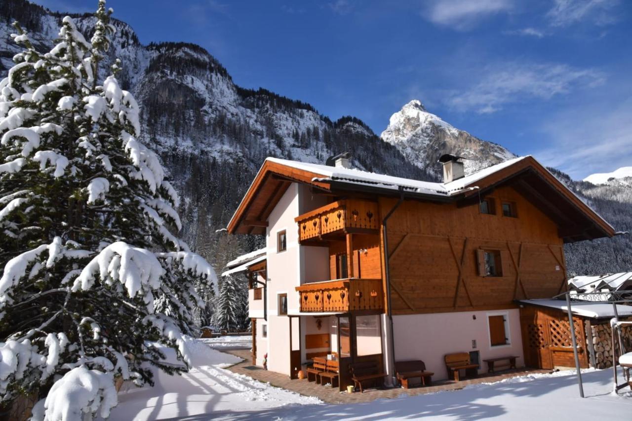 Appartement Cesa Mandi E Miky à Canazei Extérieur photo