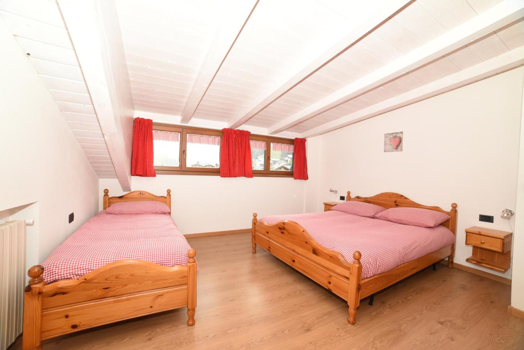 Appartement Cesa Mandi E Miky à Canazei Extérieur photo