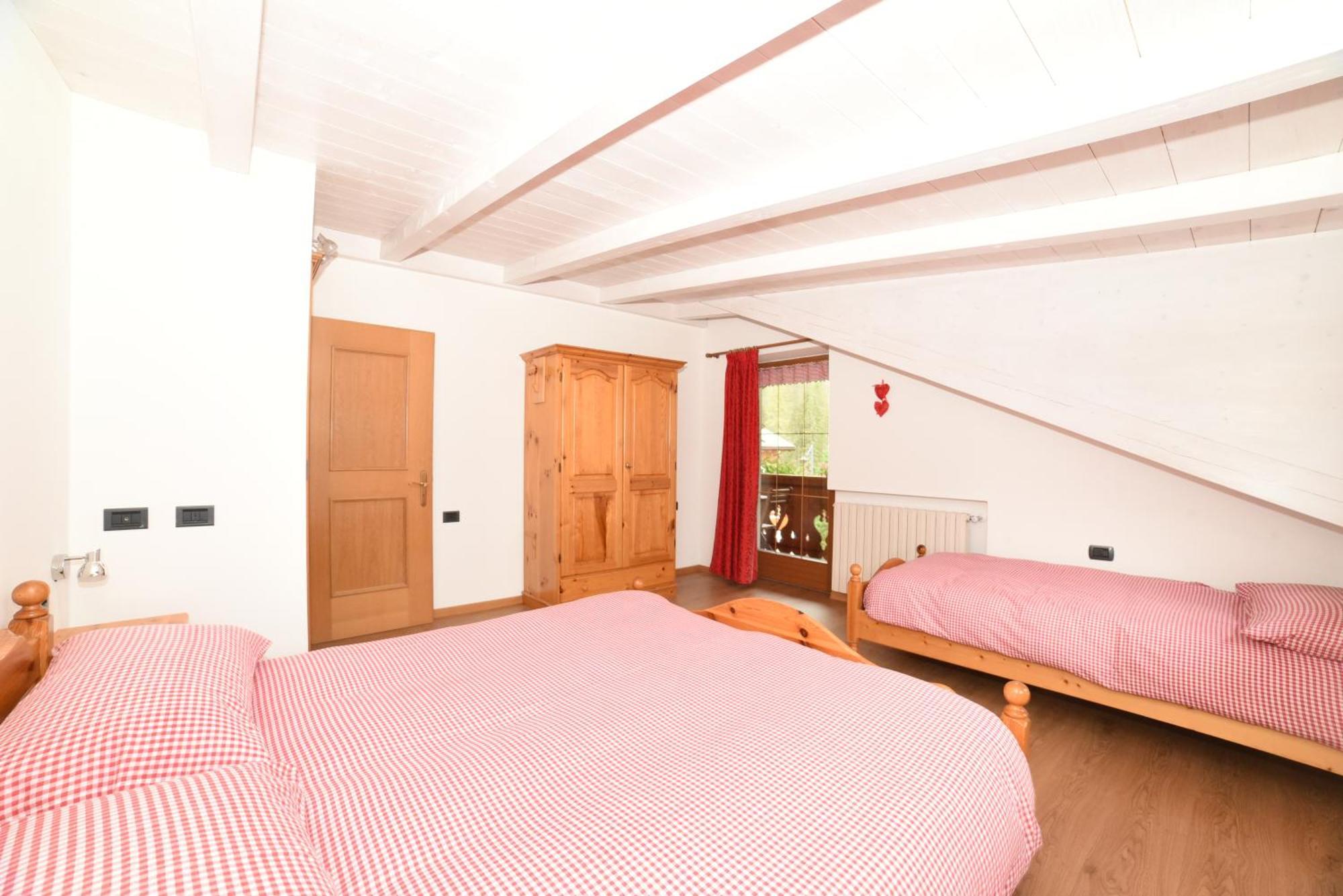 Appartement Cesa Mandi E Miky à Canazei Extérieur photo